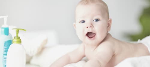 Cosmétiques pour Bébé : comment bien choisir ?